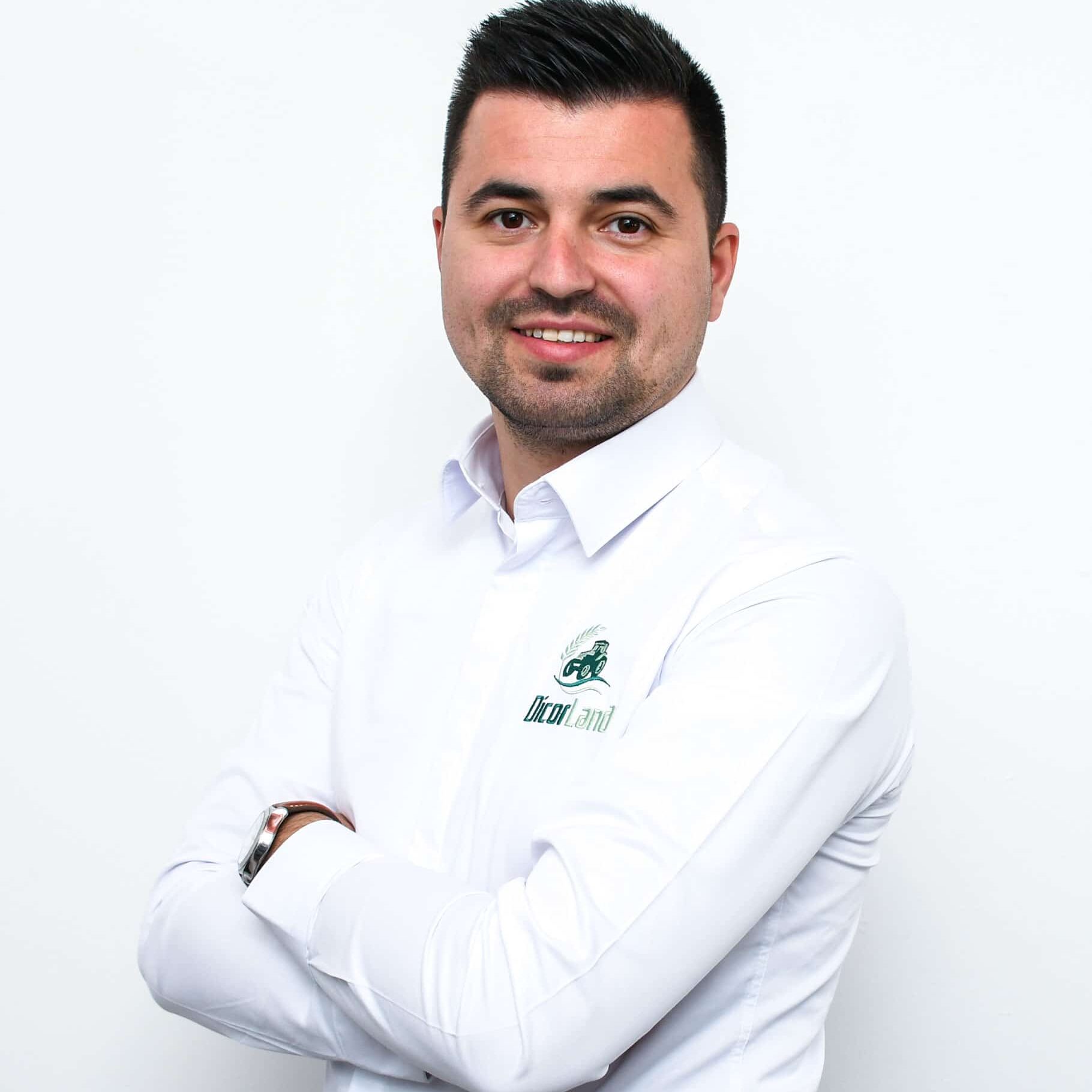 ADRIAN TOADER DICORLAND