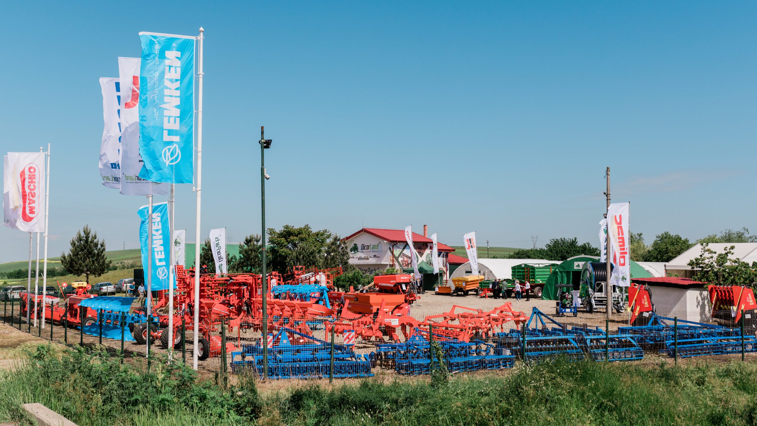 Fermierii din Moldova au o nouă filială Dicor Land