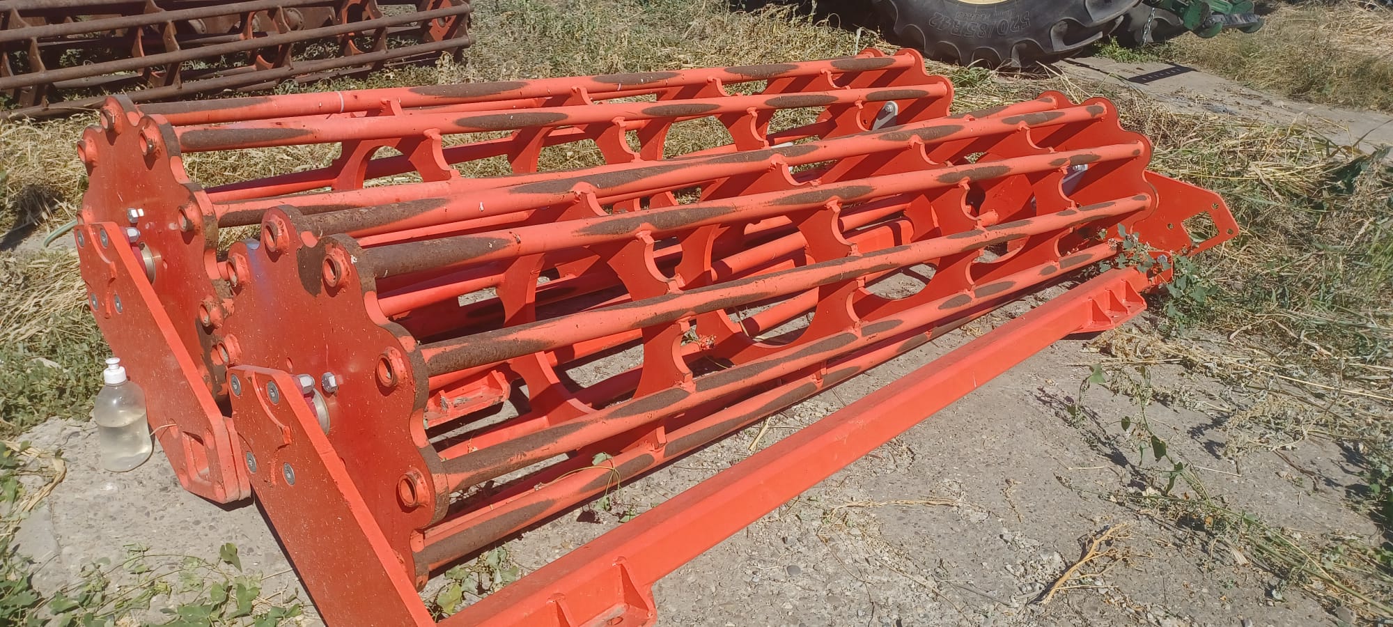 De vanzare: Tavalugi, KIT-uri de primavara, buncar semanatoare LEMKEN si Aripi MET Maschio