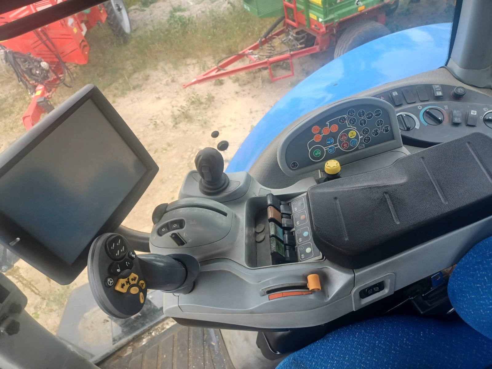 Tractor New Holland - imagine 6